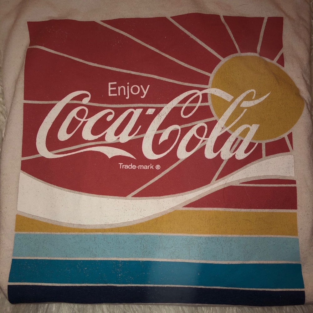 Coca Cola graphic tee size XL